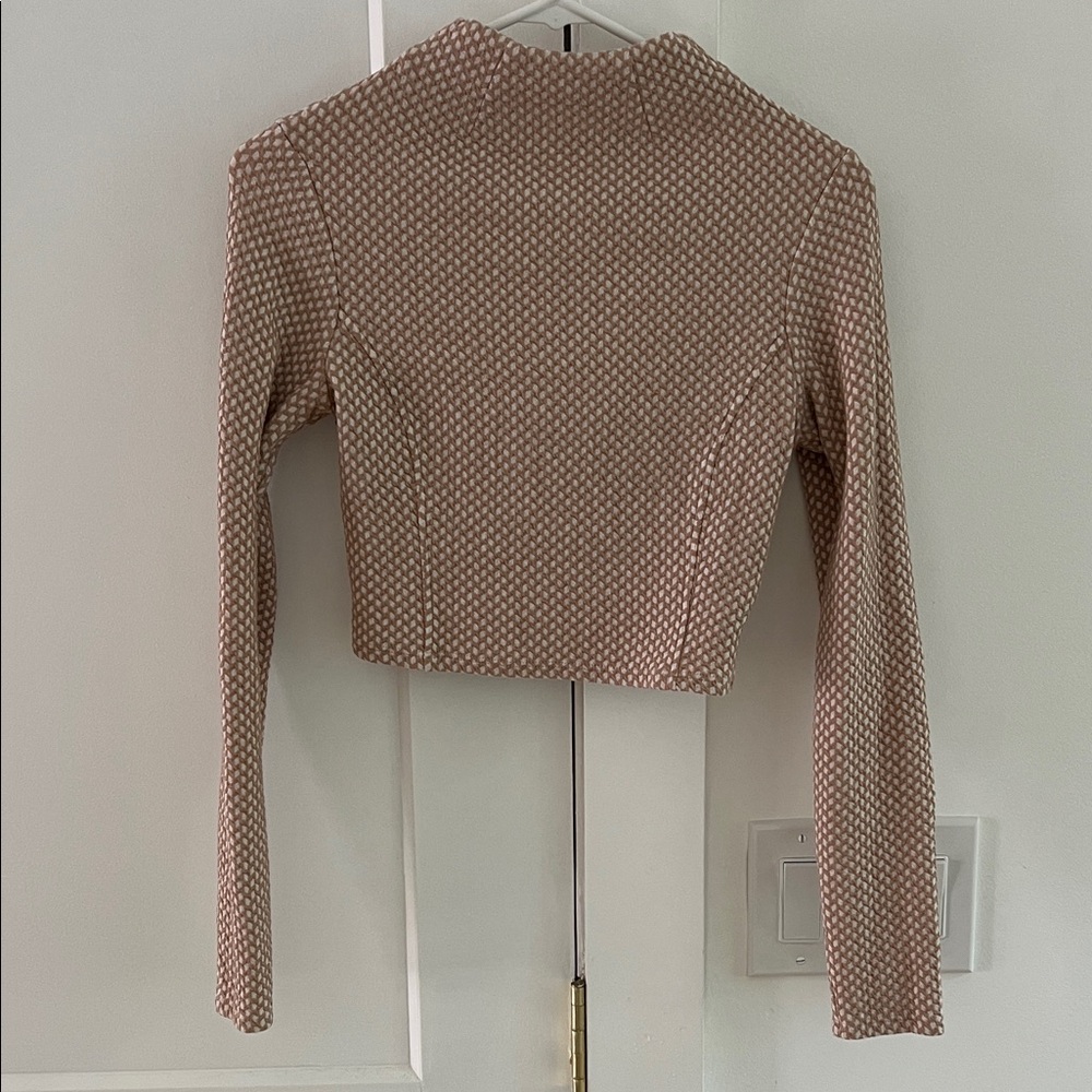 Bebe Textured Cropped Long Sleeve